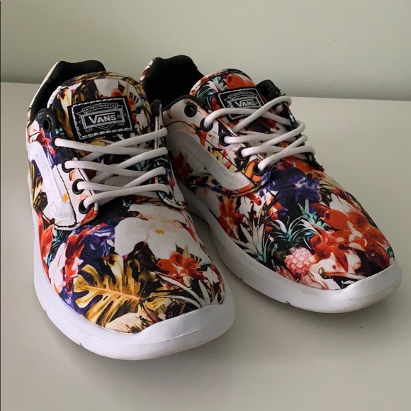 Vans Shoes - Ladies Vans Iso 1.5 Hawaiian floral runners